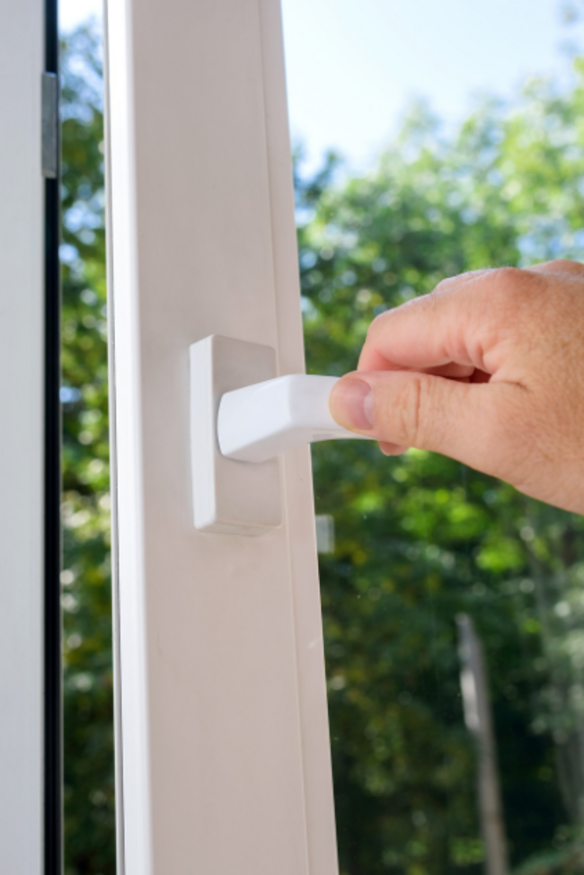 Fenster wird geschlossen