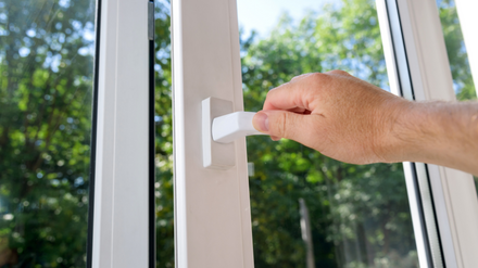 Fenster wird geschlossen